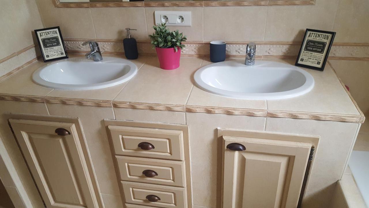 Villa Jasmin Régusse מראה חיצוני תמונה